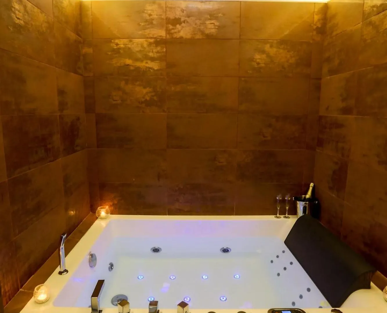 Residence Du Louvre - Apartments - Prime Location Palais & Croisette - Luxury Stay By Lra Cannes 0*,  Francia
