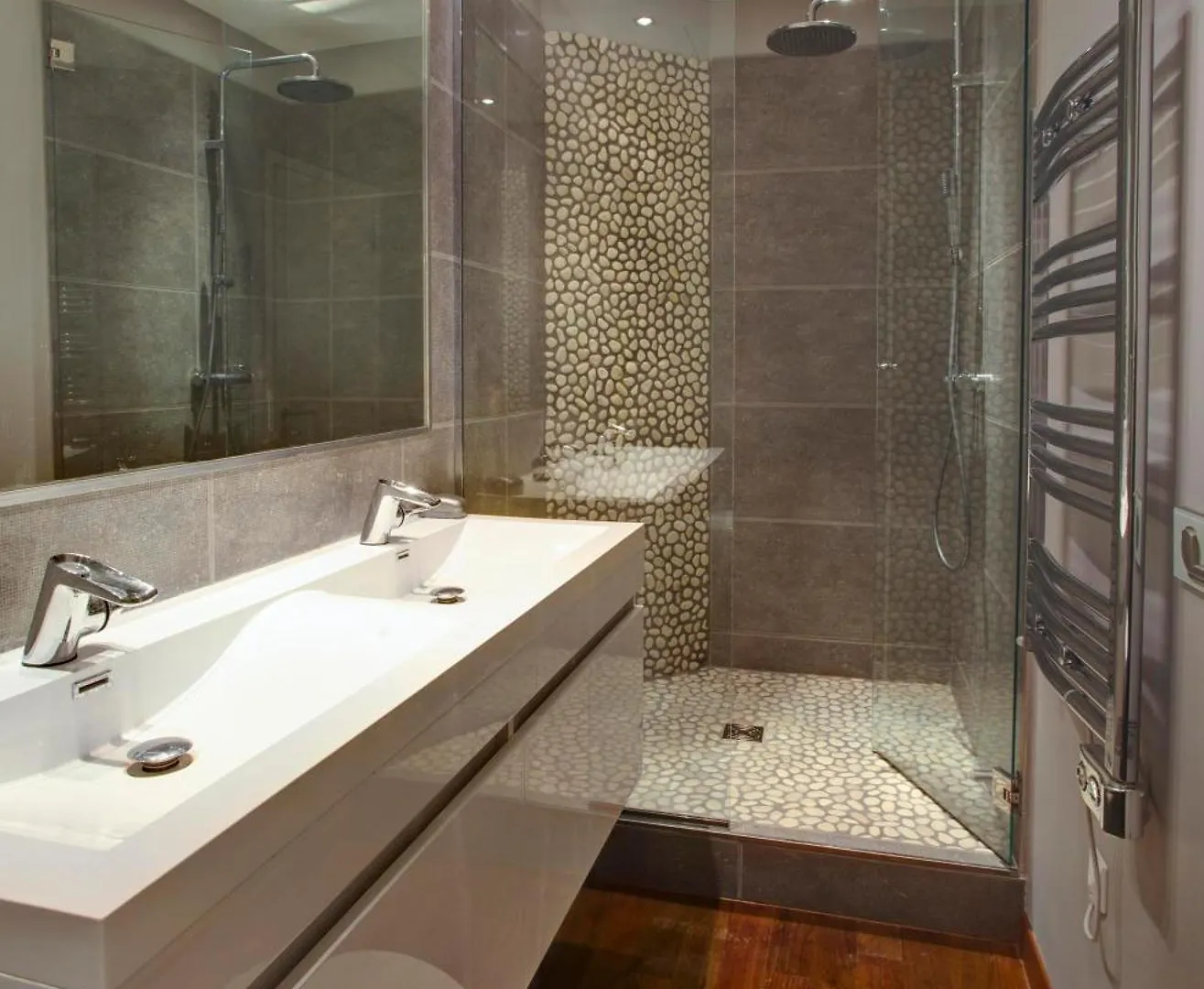 Residence Du Louvre - Apartments - Prime Location Palais & Croisette - Luxury Stay By Lra Cannes 0*,  Francia